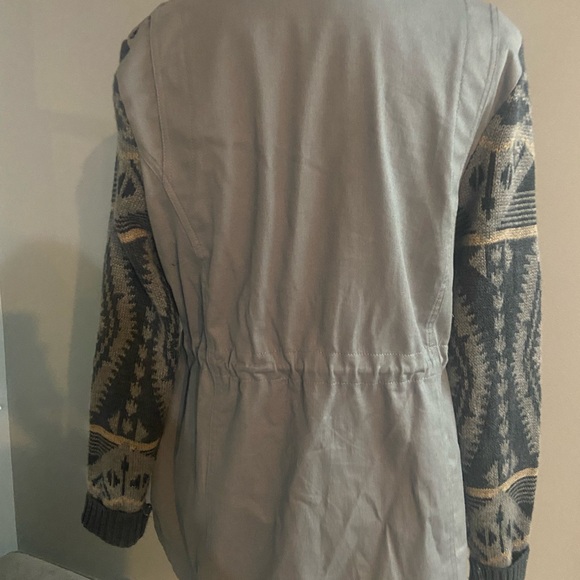 CoffeeShop Olive Green Utility Jacket with Knit Sleeves - Picture 4 of 16